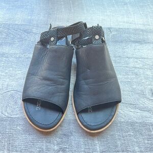 Sorel Womens Ella Mule Black Flat Open Toe Strap Sandals Size 8